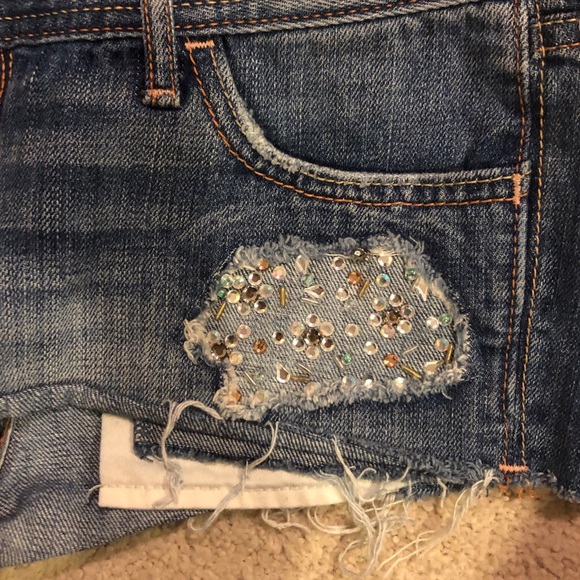 Shorts - Picture 5 of 5